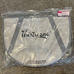 Thirty-One Round Utility Tote - BNIP